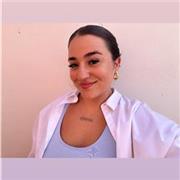 Soy maestra titulada en Educación Infantil, pero puedo dar clase a niños de infantil y primaria de diferentes asignaturas